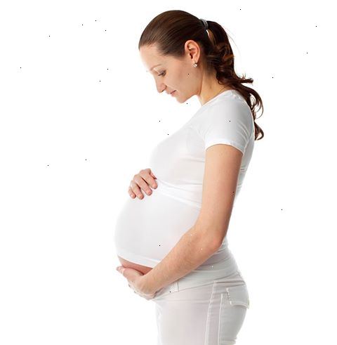 Hoe je jezelf voor te bereiden op een gezonde zwangerschap op 35 jaar oud. Plan een pre-conceptie afspraak met uw arts of verloskundige voor uw gezondheid, levensstijl en uw zwangerschap plannen te bespreken.