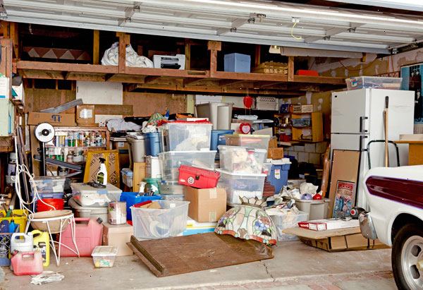 Hoe te reinigen van uw garage. Vernietiging van een volledige weekend voor dit project.