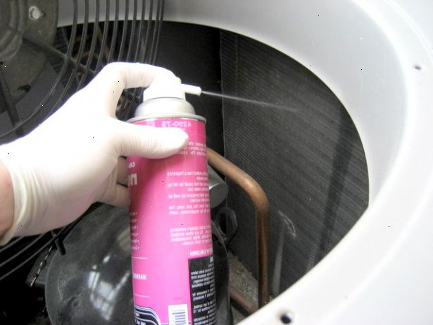 Hoe maak je een airconditioner schoon. Vervang het luchtfilter.