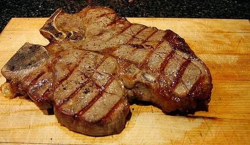 Hoe je biefstuk braden. Bereid uw biefstuk te koken.