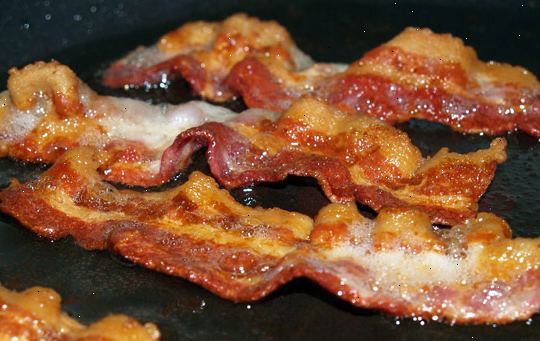 Hoe om te koken spek. Het bacon in de oven.
