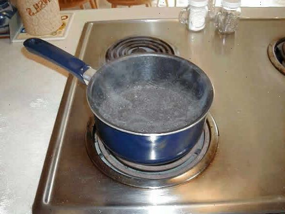 Hoe om water te koken. Weten wat voor soort kook je gaat voor.