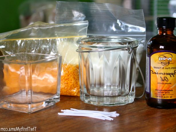 Hoe maak je een geurkaars in een glas te maken. Meng de bestanddelen.