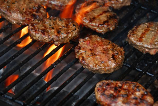 Hoe te grillen hamburgers. Koop kwaliteit en vers vlees.