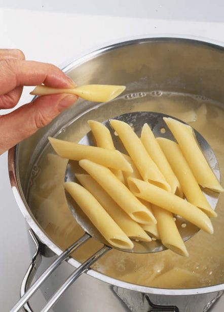 Hoe om te koken pasta. Kies welke pasta je wilt koken.